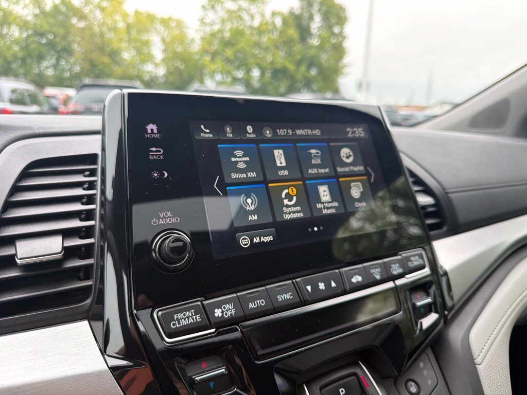 2024 Honda Odyssey EX-L - Photo 32