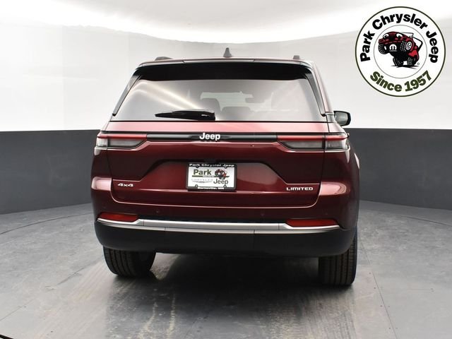 New 2026 Velvet Red Pearl-Coat Exterior Paint Jeep Limited image 5