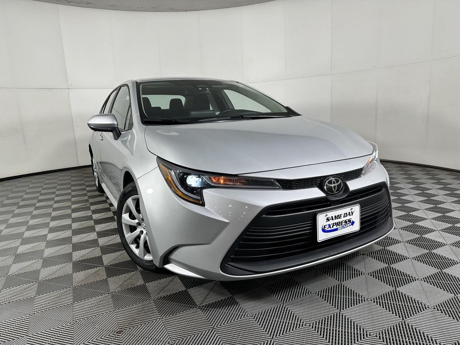 Used 2024 Classic Silver Metallic Toyota LE image 20