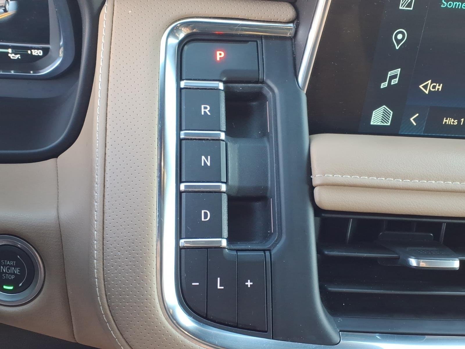 Used 2024 Iridescent Pearl Tricoat Chevrolet Premier image 11