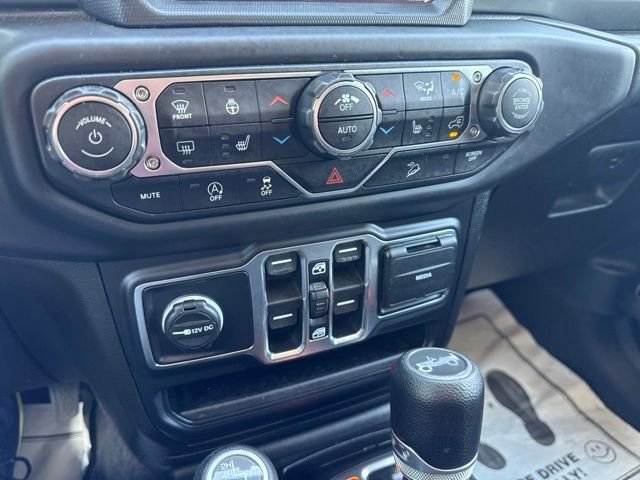 Used 2019 Black Jeep Unlimited Sahara image 22