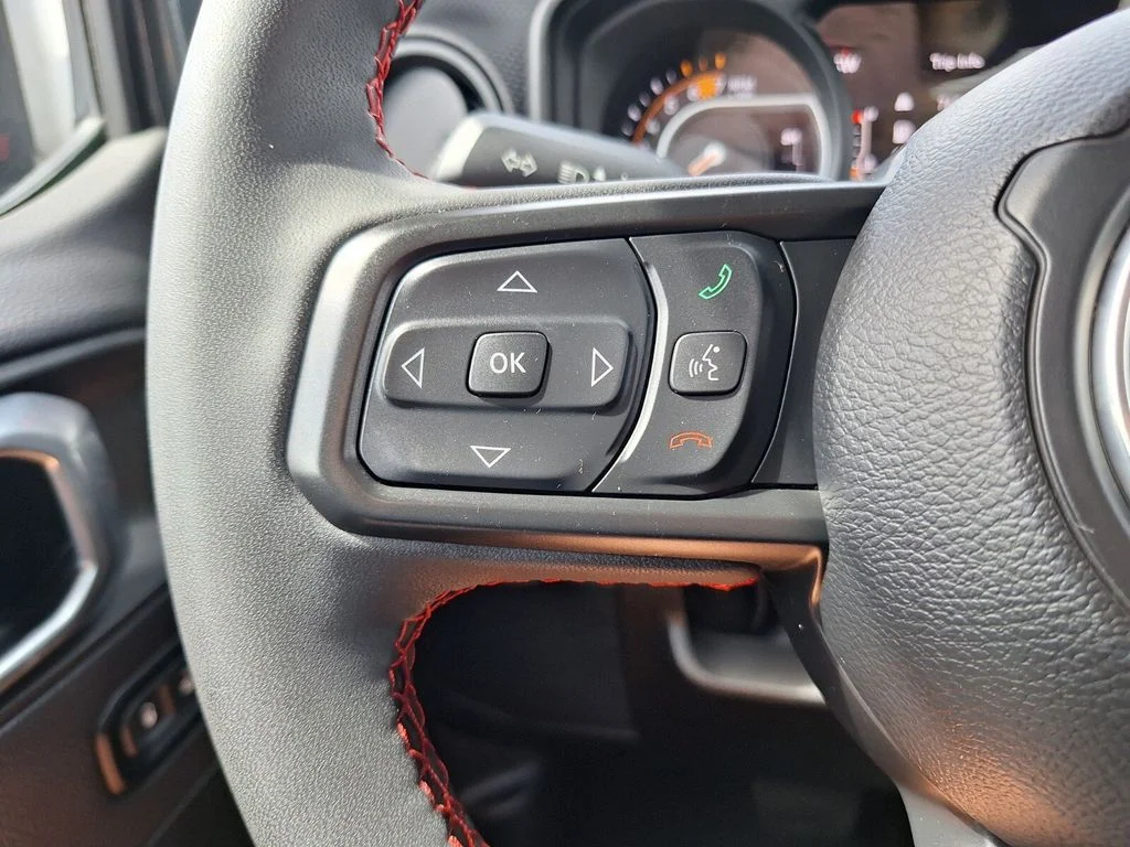 Used 2024 Anvil Clearcoat Jeep Rubicon image 21