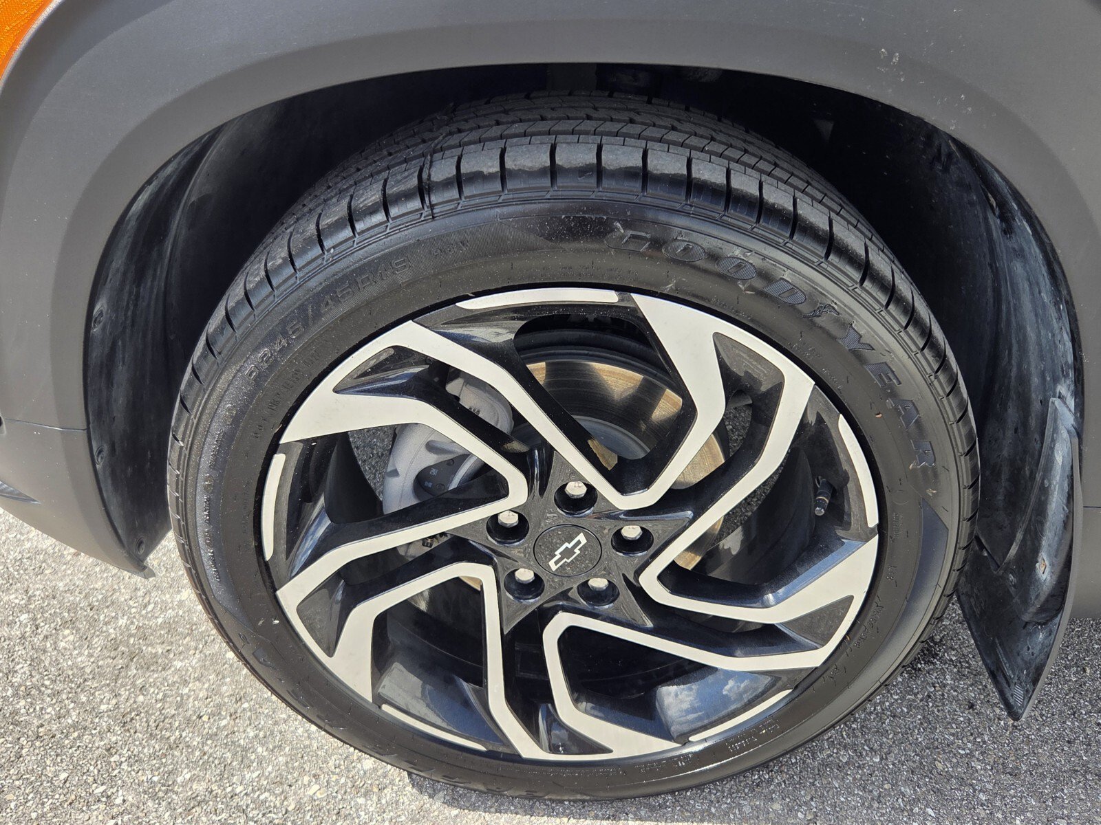 Used 2024 Sterling Gray Metallic Chevrolet RS image 18
