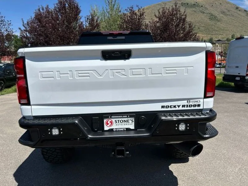 2026 Chevrolet Silverado 2500HD LTZ - Photo 10