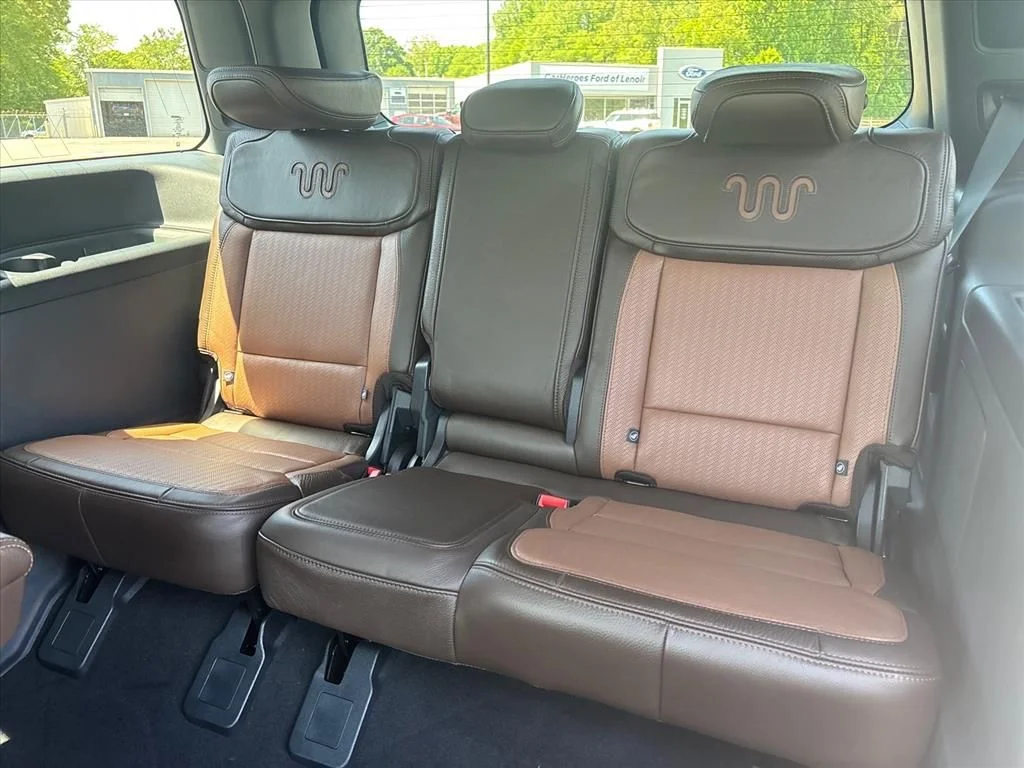 New 2026 Star White Metallic Tri-Coat Ford King Ranch® image 24
