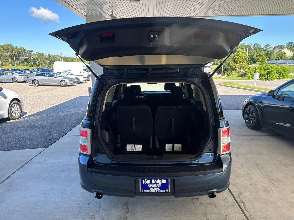 Used 2019 Blue Metallic Ford SE FWD image 23