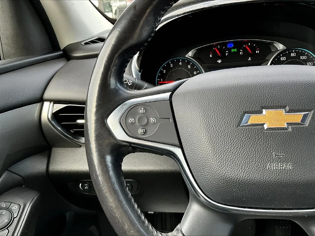 Used 2020 Gray Chevrolet LT image 13