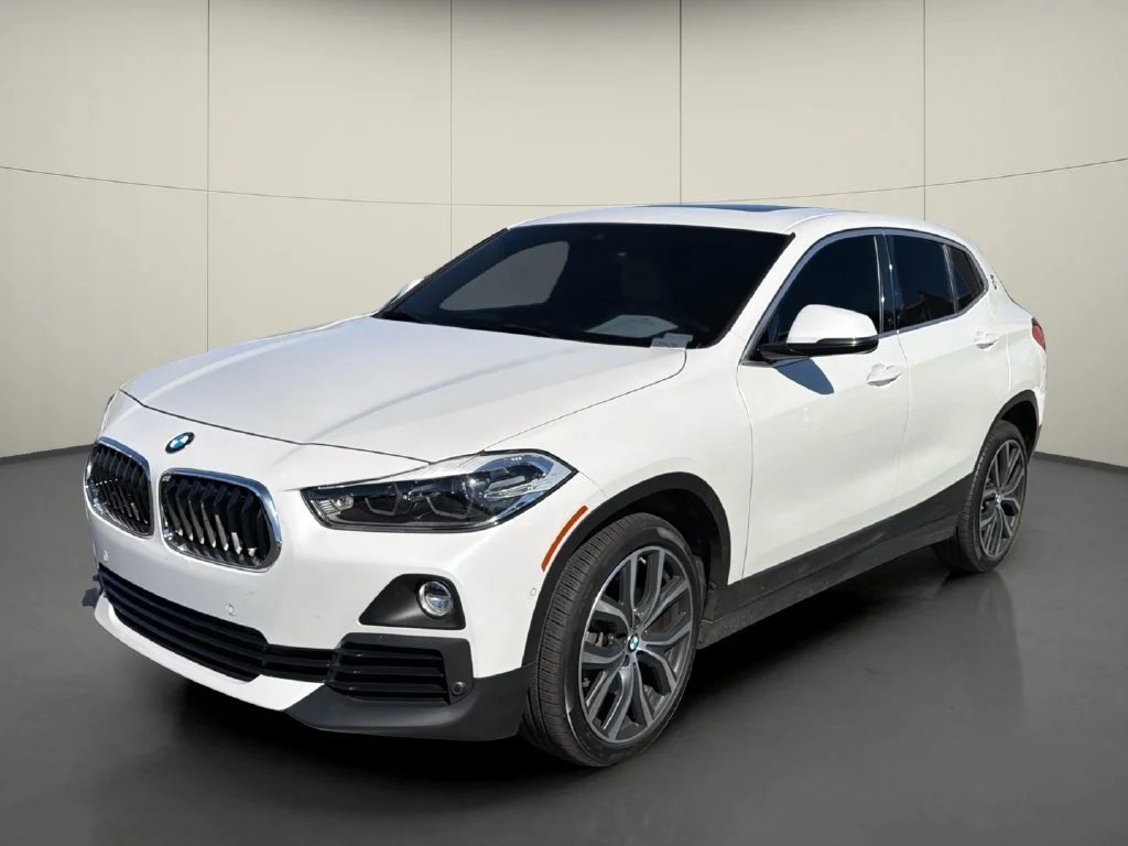 Used 2019  BMW sDrive28i image 3