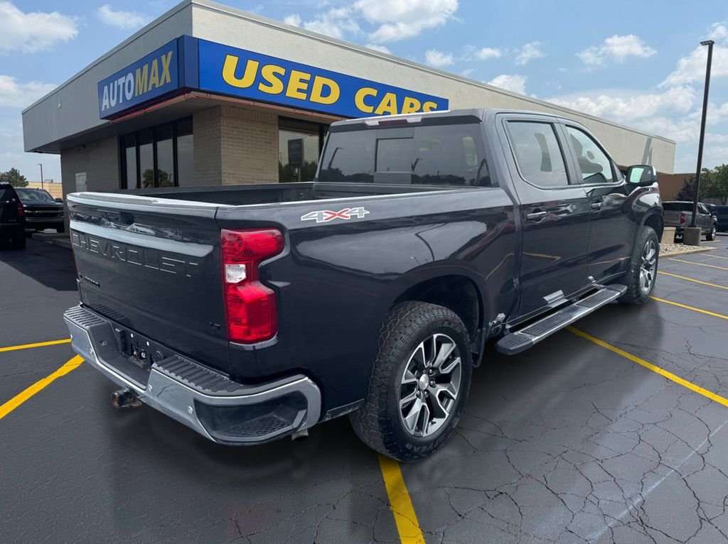 Used 2023 Dark Ash Metallic Chevrolet LT image 5