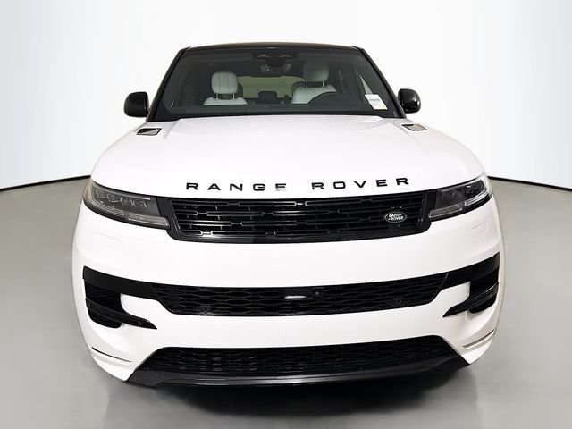 New 2026 Fuji White Land Rover Dynamic SE image 2
