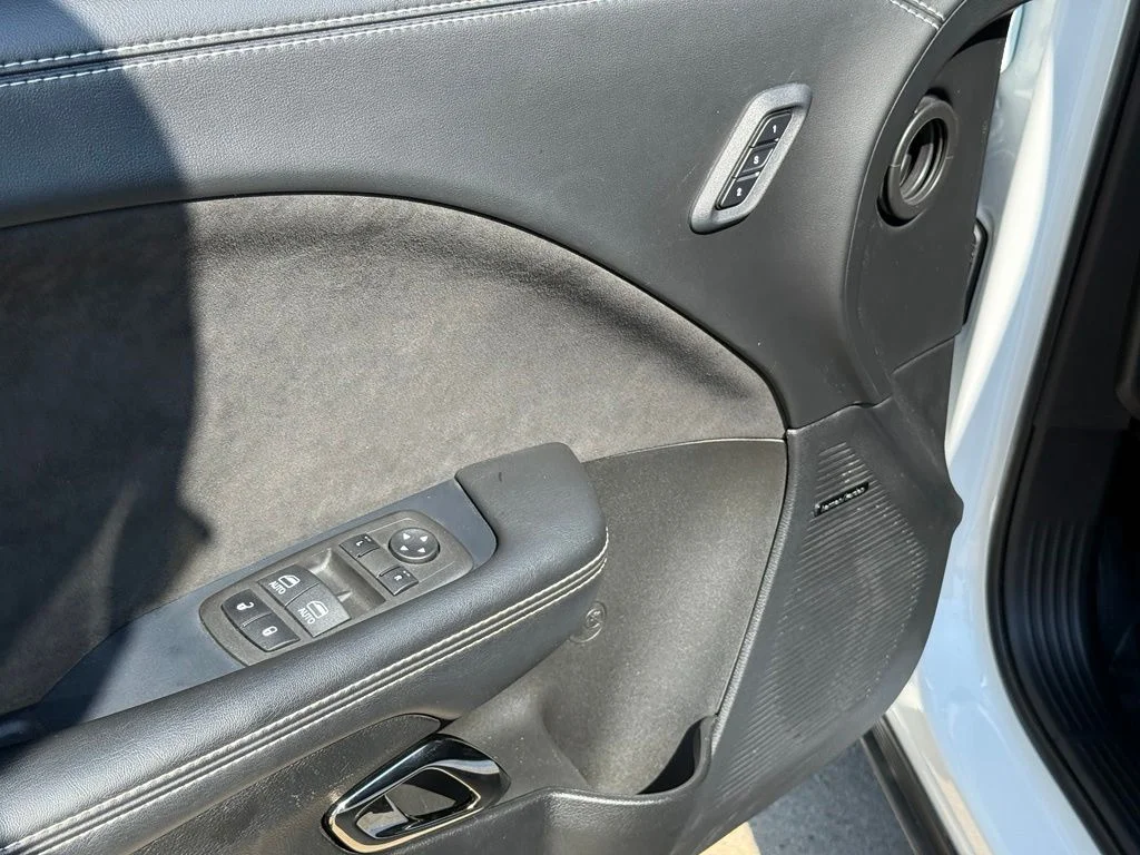 Used 2023 White Dodge SRT Hellcat Jailbreak image 12