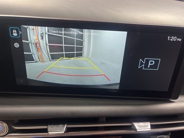 Used 2025 Gray Hyundai SEL image 14
