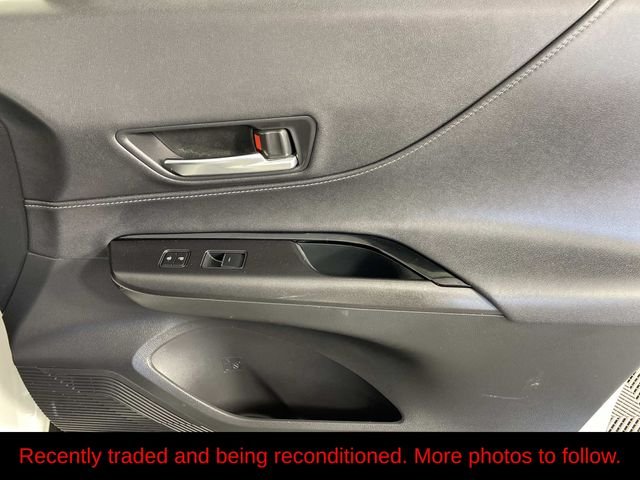 Used 2021 White Toyota LE image 22