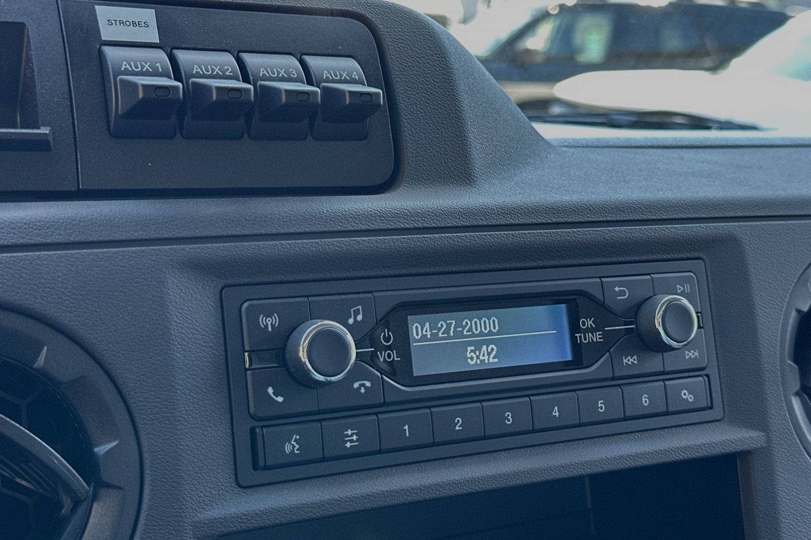 2025 Ford E-Series Cutaway Base - Photo 11