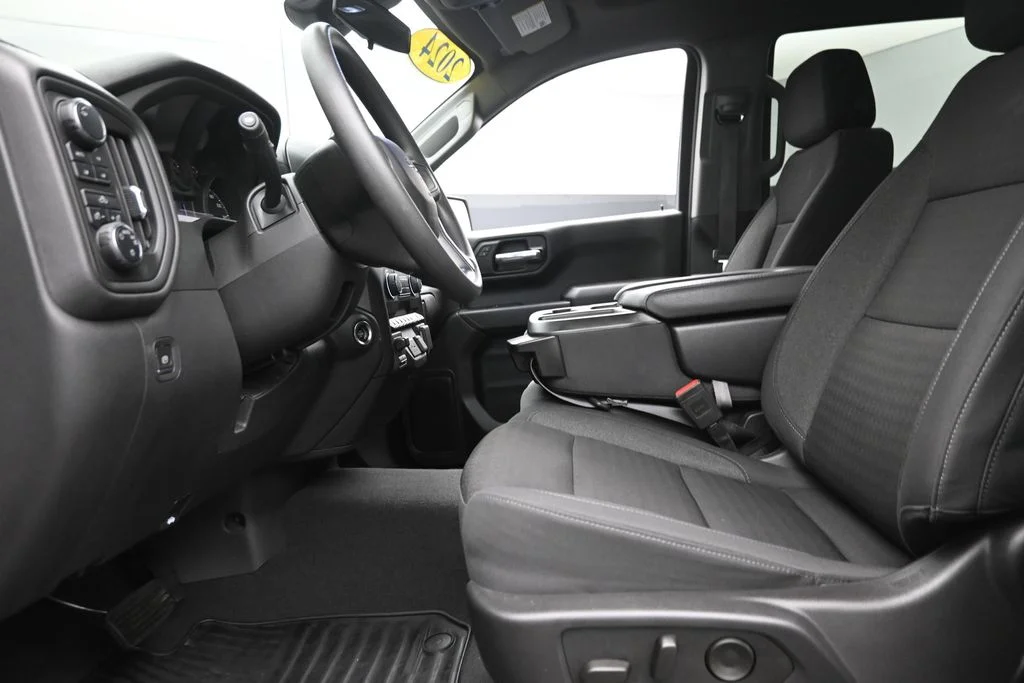 Used 2024 White Chevrolet Custom Trail Boss image 16