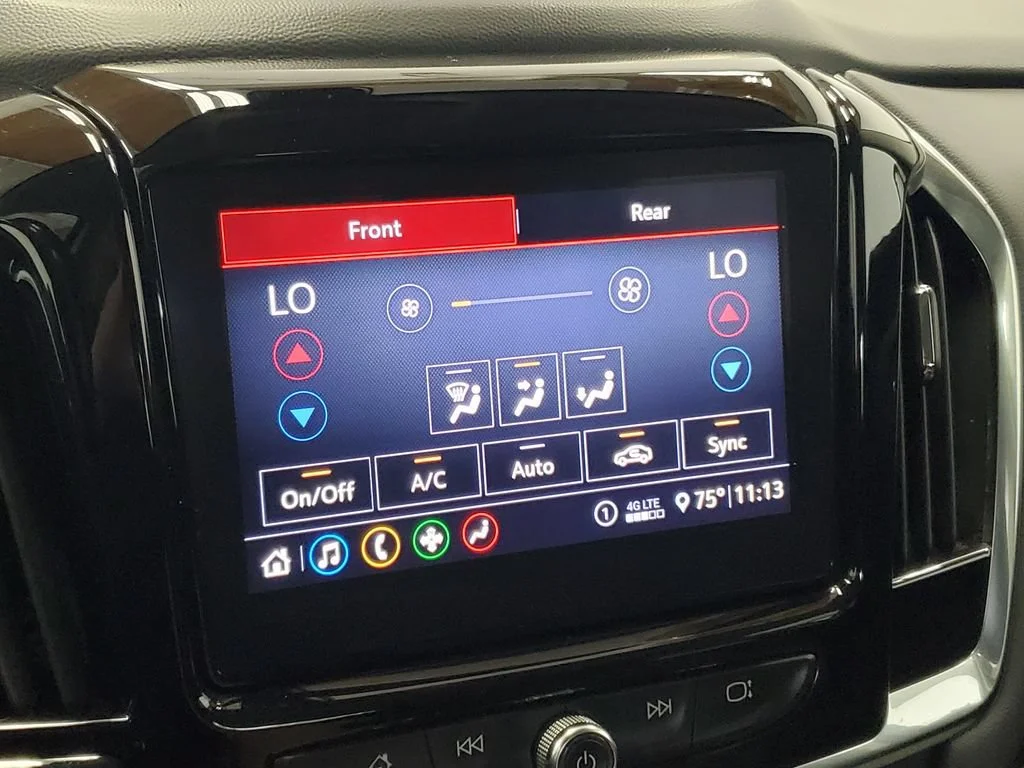 Used 2020 SUMMIT WHITE Chevrolet LT Cloth image 14