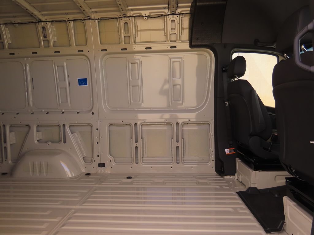 New 2026  Mercedes-Benz Cargo 144 WB image 27