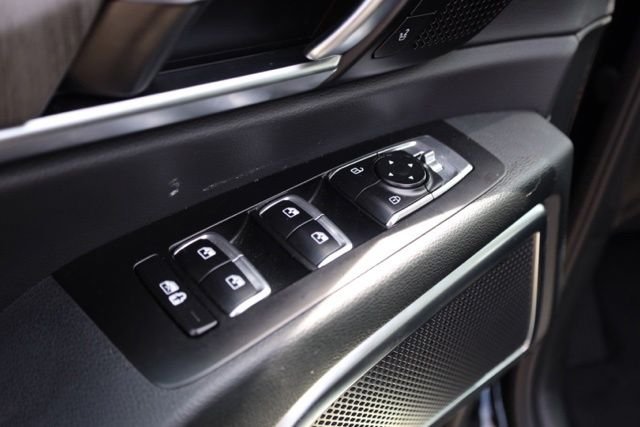 Used 2025 Ebony Black Kia SX-Prestige image 22