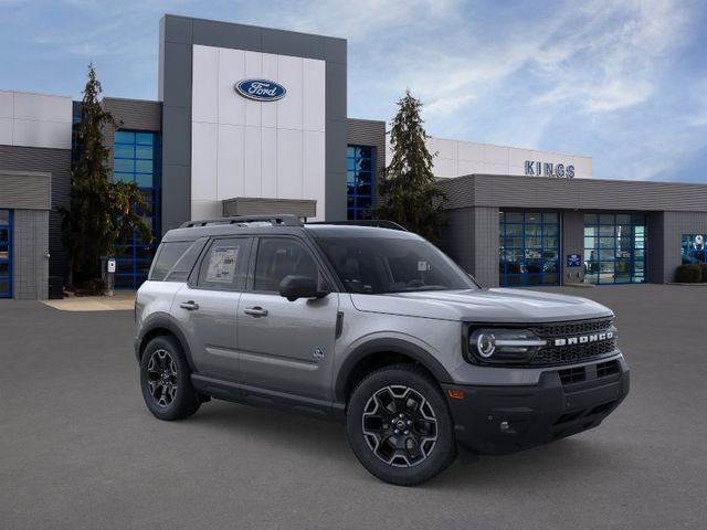 New 2025 Carbonized Gray Metallic Ford Outer Banks® image 7