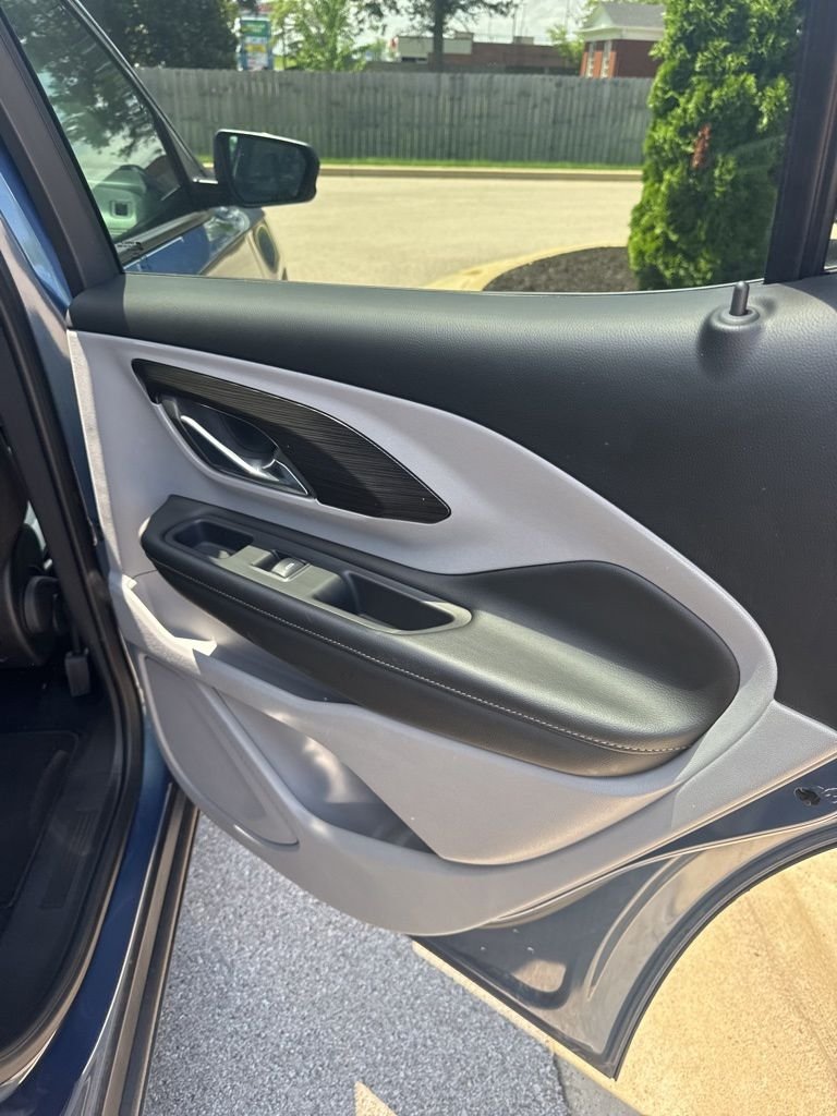 Used 2024 Blue GMC SLE image 21