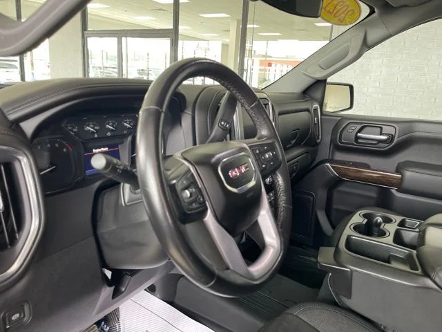 Used 2021 Black GMC SLE image 17