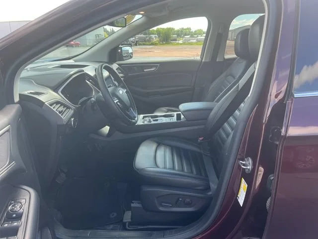 Used 2021 Red Ford SEL image 11