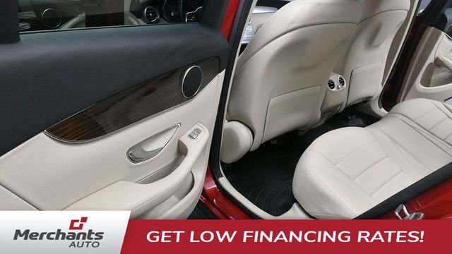 Used 2022 Red Mercedes-Benz GLC 300 image 21