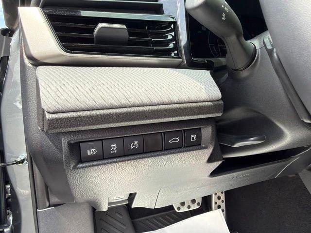 Certified Used 2026 PRECIOUS METAL Toyota  image 468
