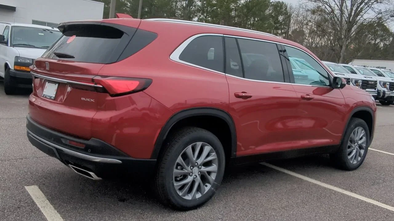 2025 Buick Enclave Preferred - Photo 8
