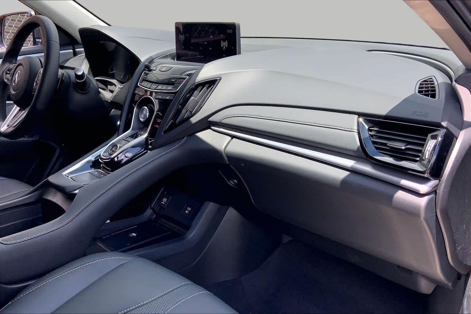 Used 2023 Liquid Carbon Metallic Acura w/Technology Package image 18