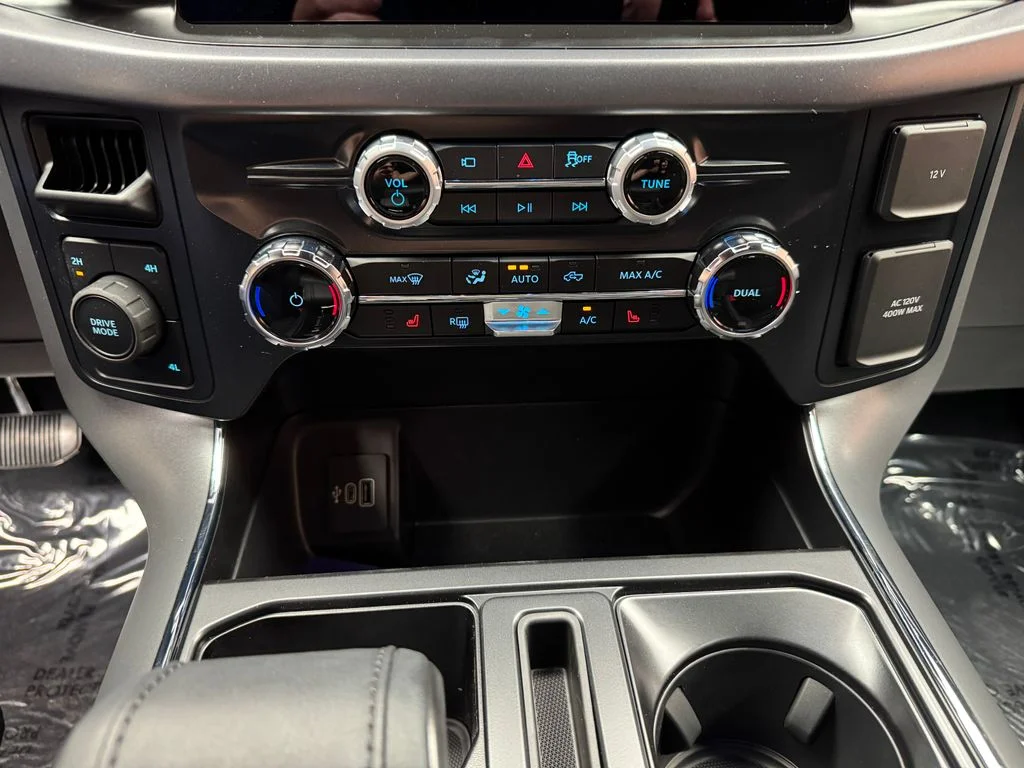 New 2026 Oxford White Ford XLT image 20