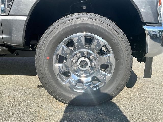 New 2026 Gray Ford Lariat image 13