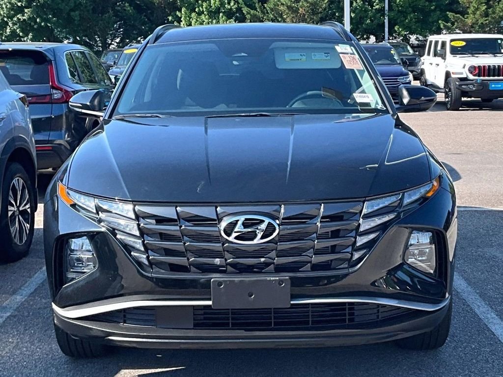 Used 2023 Black Hyundai SEL image 2
