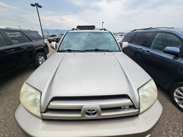 Used 2005 Dorado Gold Pearl Toyota Limited image 3