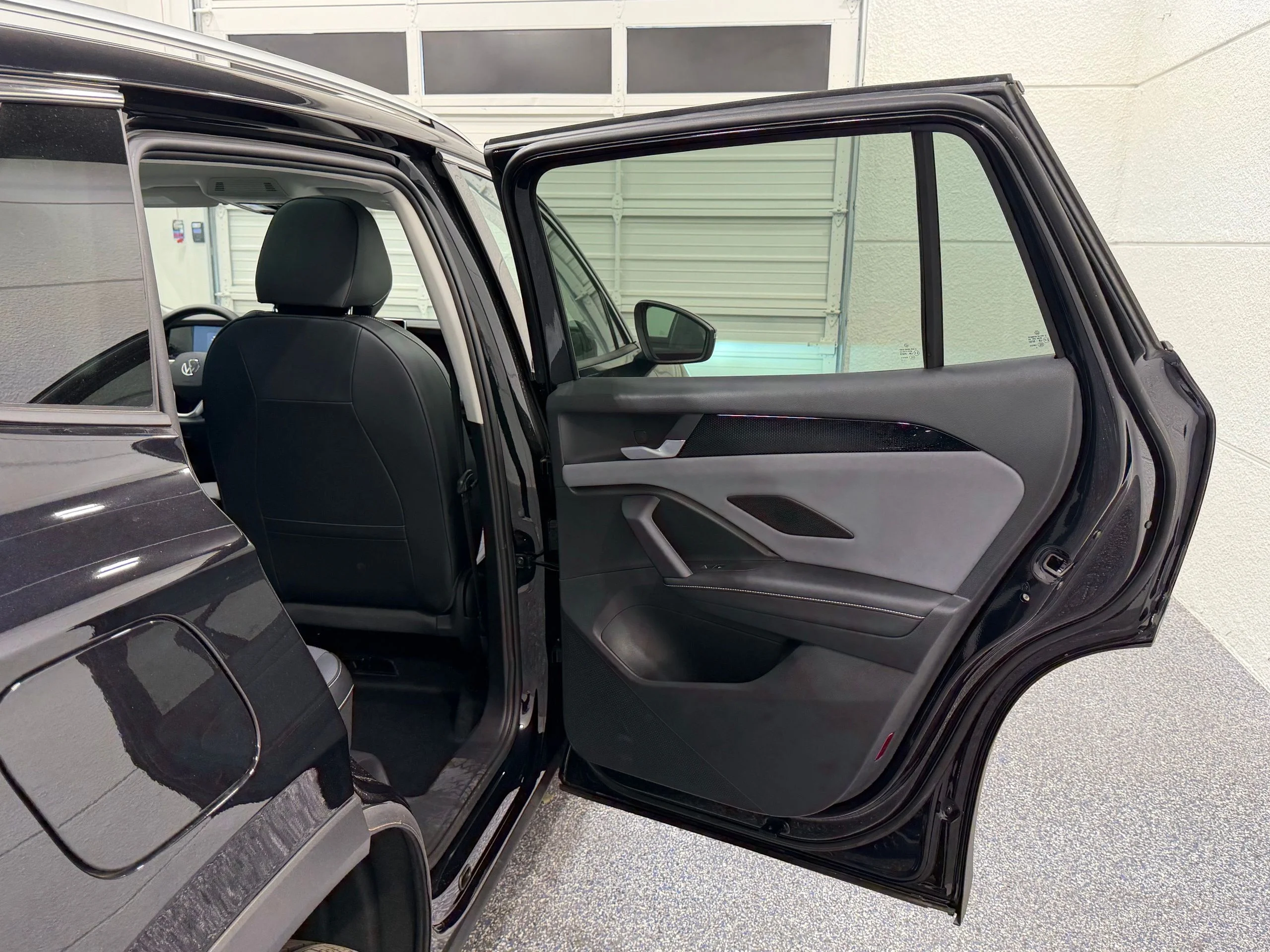 New 2026 Black Volkswagen 2.0T SE image 25