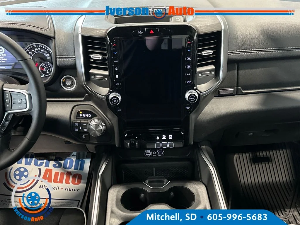 New 2026 Hydro Blue Pearl-Coat Exterior Paint RAM Laramie image 28