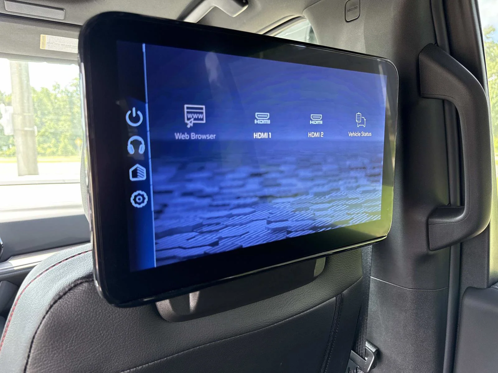 2026 Chevrolet Tahoe Z71 - Photo 13