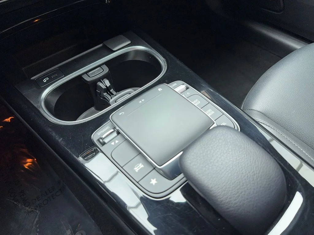 Used 2022 White Mercedes-Benz CLA 250 image 41