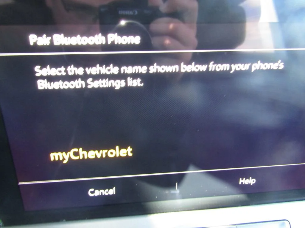 Used 2025 Black Chevrolet RS image 28