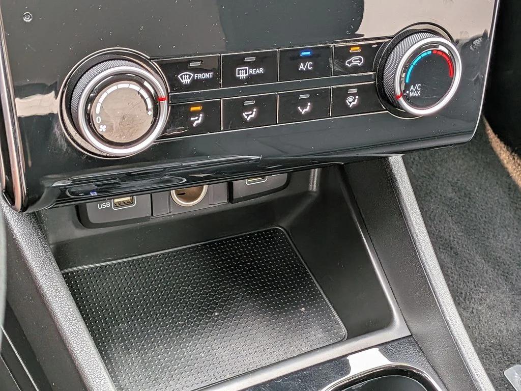 Used 2022 Gray Hyundai SEL image 19