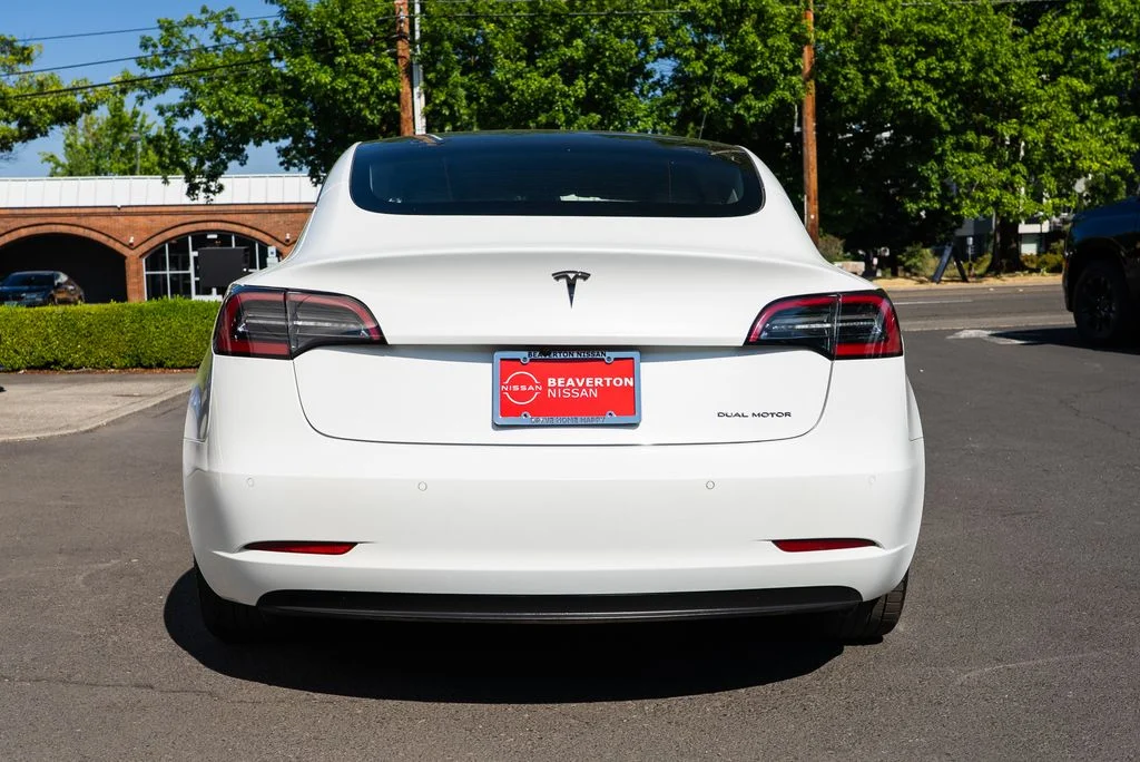Used 2022 White Tesla Long Range image 5