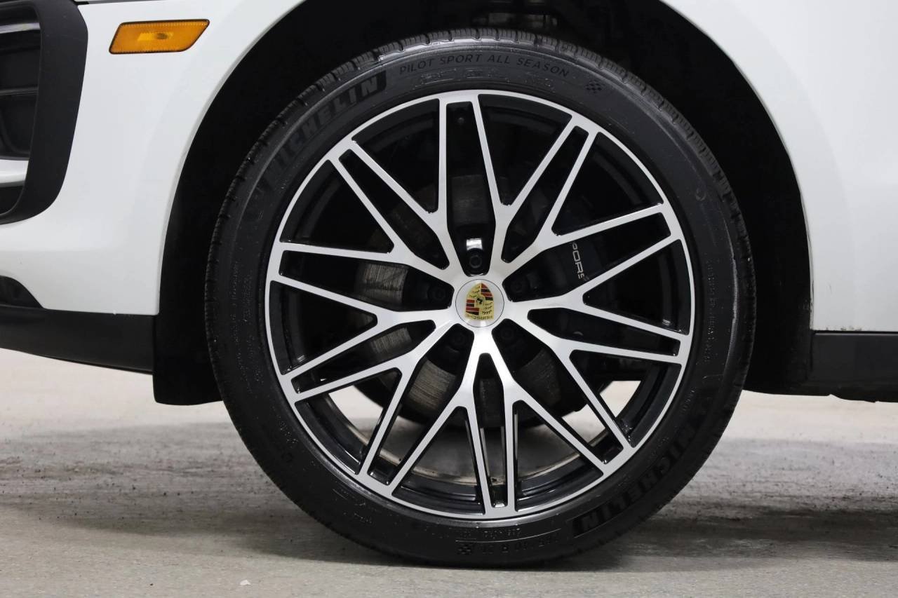 Certified Used 2026 White Porsche  image 40