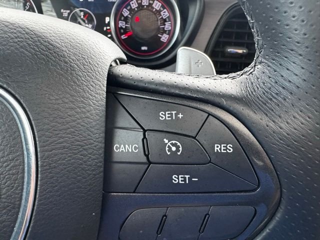 Used 2017 Pitch Black Clearcoat Dodge R/T Shaker image 17