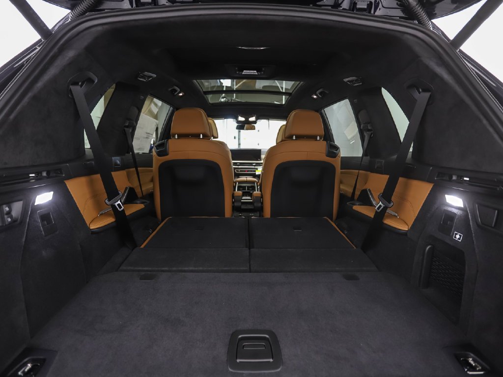 New 2027 Carbon Black Metallic BMW xDrive40i image 28
