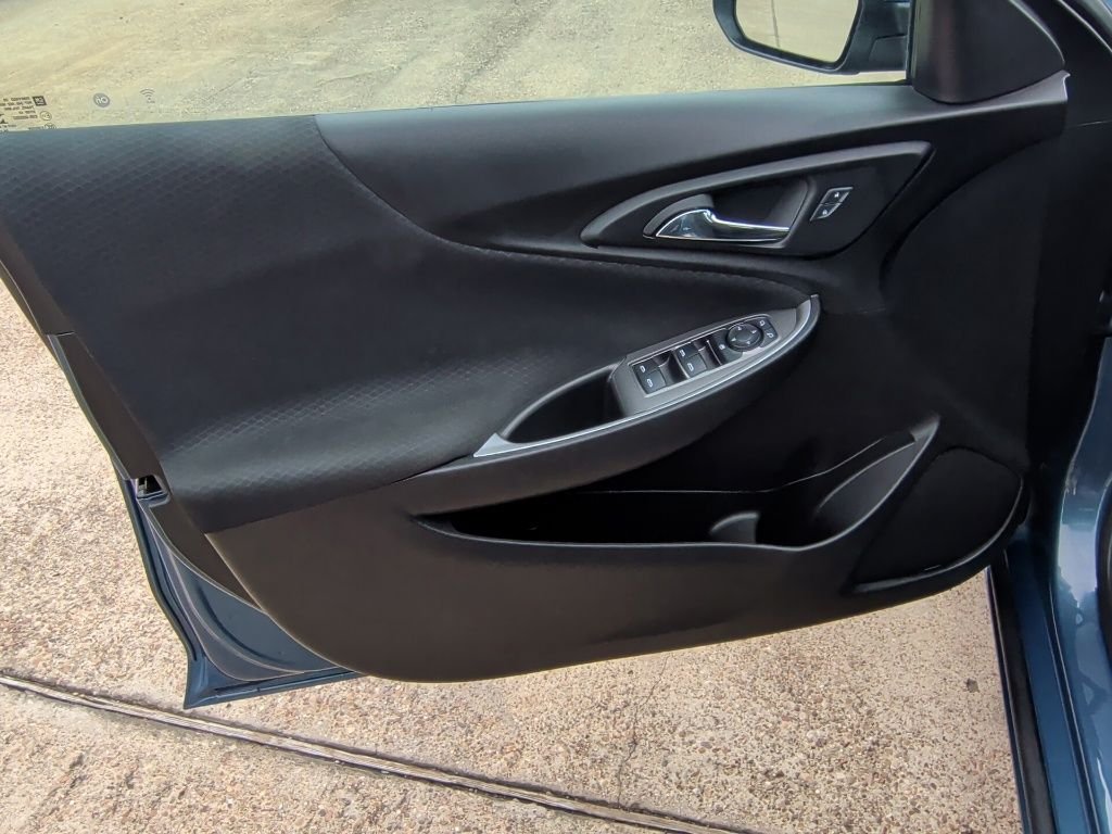 Used 2025 Blue Chevrolet LT image 10