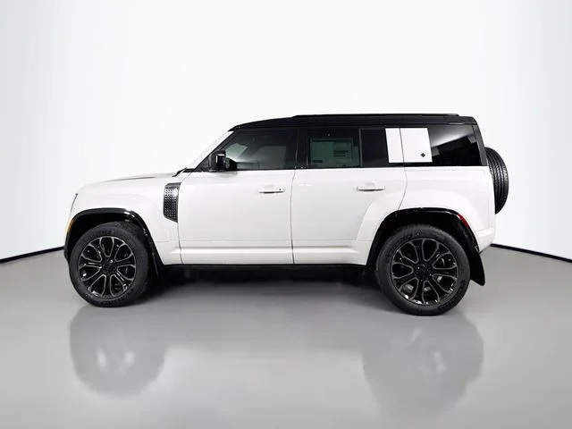 New 2026 Borasco Grey Land Rover  OCTA image 8