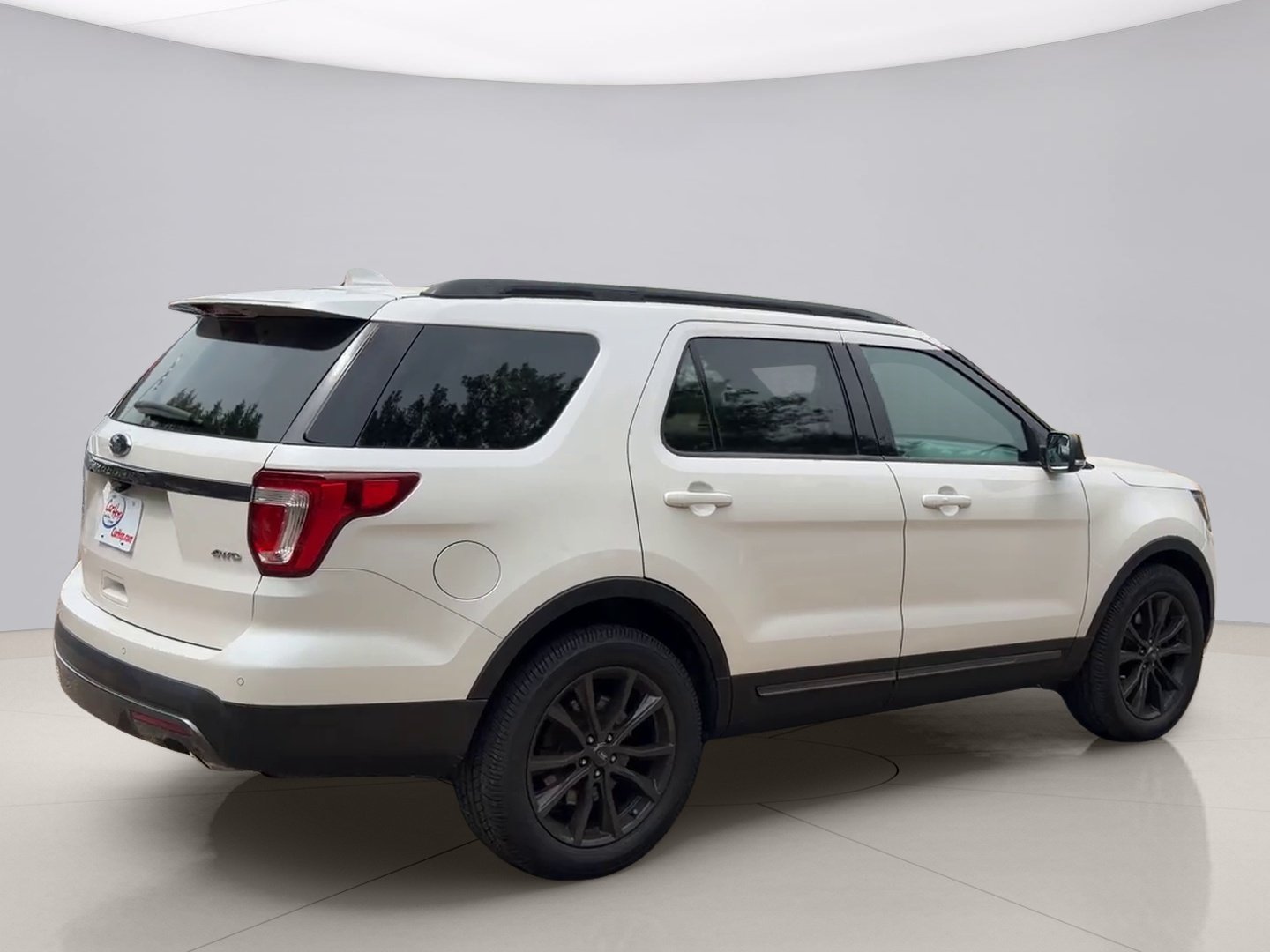 2017 Ford Explorer XLT - Photo 5