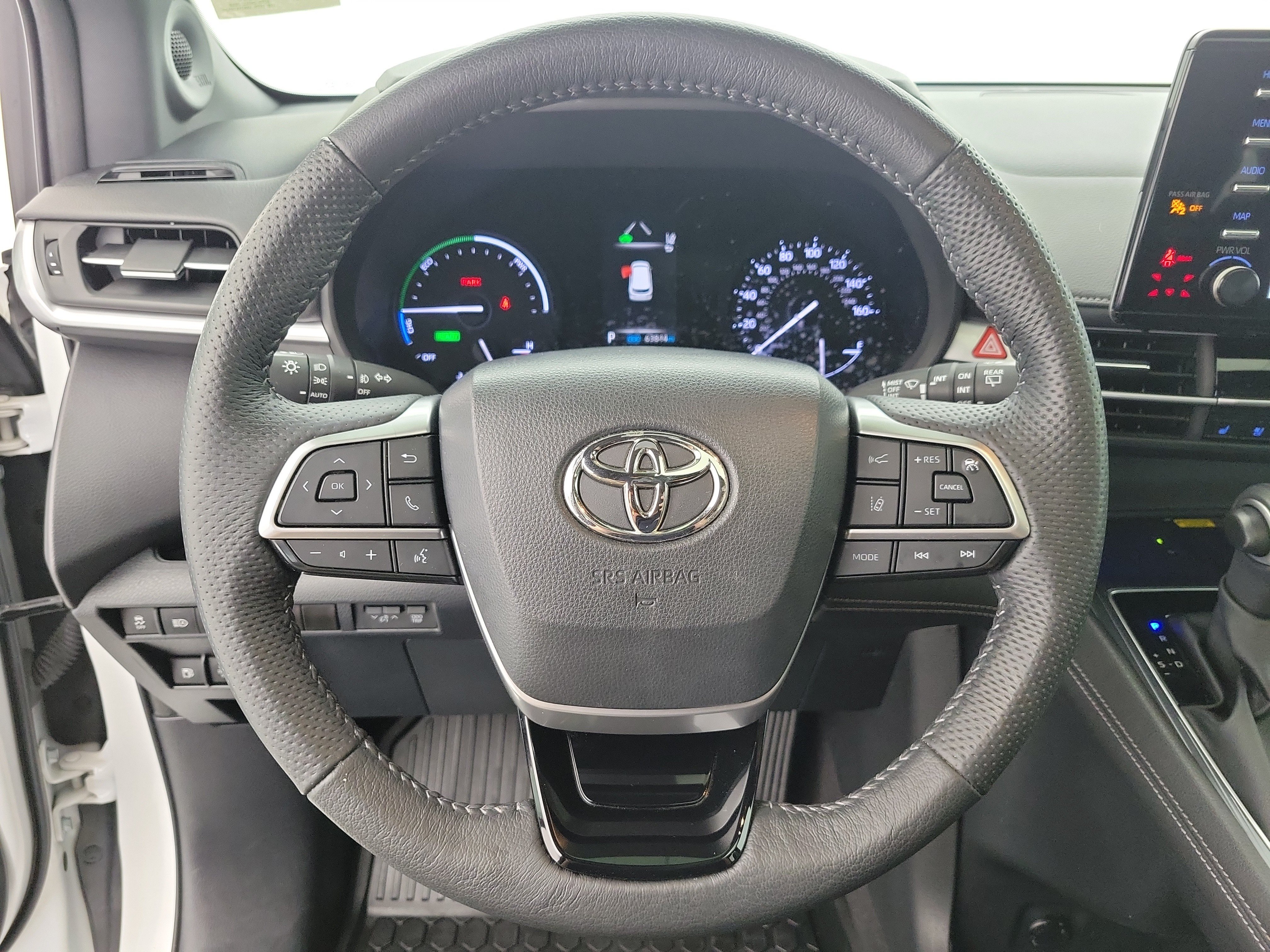 Used 2023 Wind Chill Pearl Toyota XSE image 23