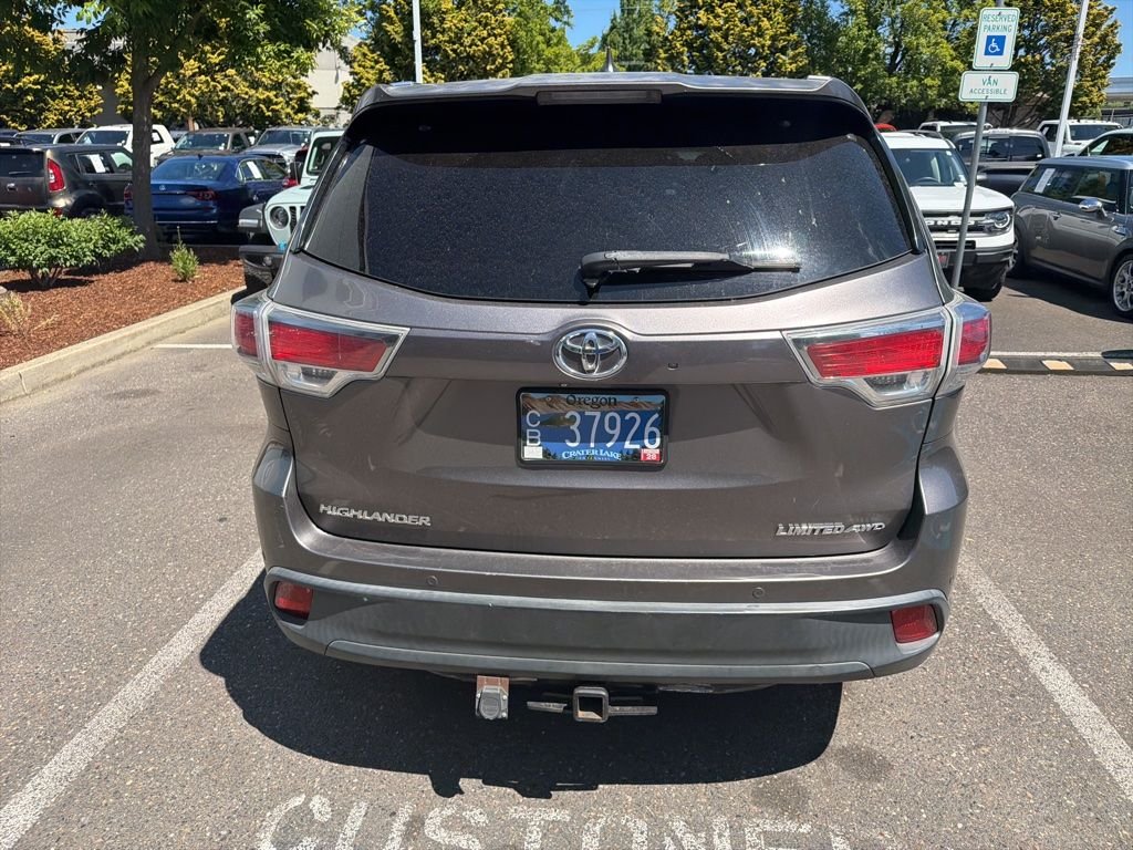 Used 2014 Predawn Gray Mica Toyota Limited Platinum V6 image 5