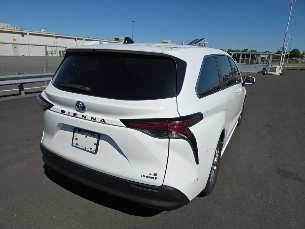 Certified Used 2022 White Toyota LE image 11